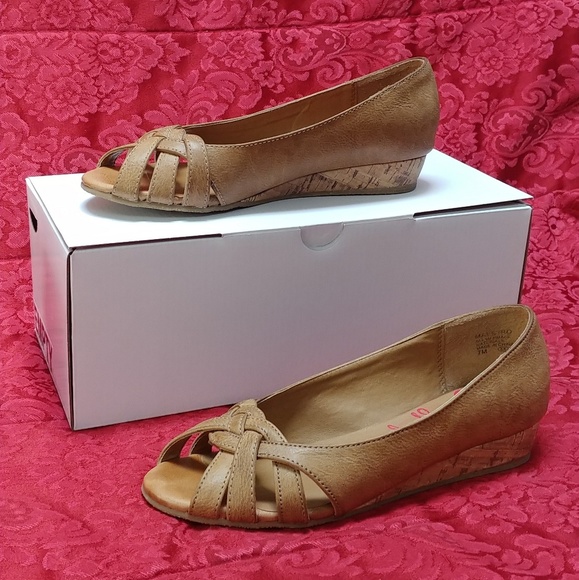 Womens Jellypop | Jellypop shoes, Womens shoes sneakers, Women